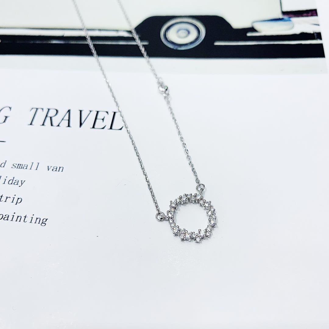 The s925 silver micro-inlaid diamond round microwave necklace does not fade and does not cause allergies Specification image