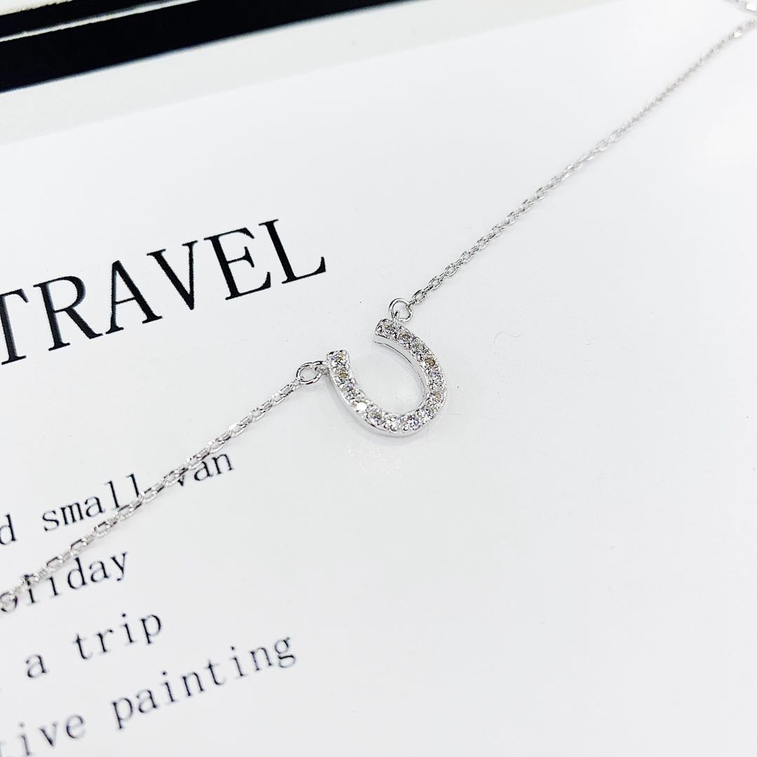 The s925 silver micro-inlaid diamond U-shaped necklace does not fade and does not cause allergies Specification image