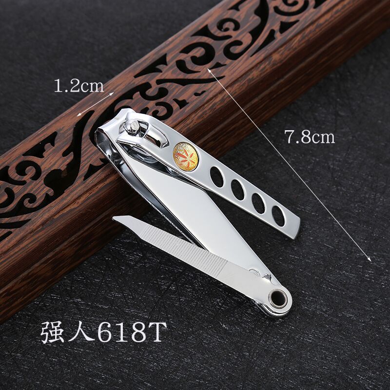 Wholesale genuine Qiangren 618T large flat-mouth nail clippers, multi-functional nail clippers, stainless steel nail knives Application Scenario