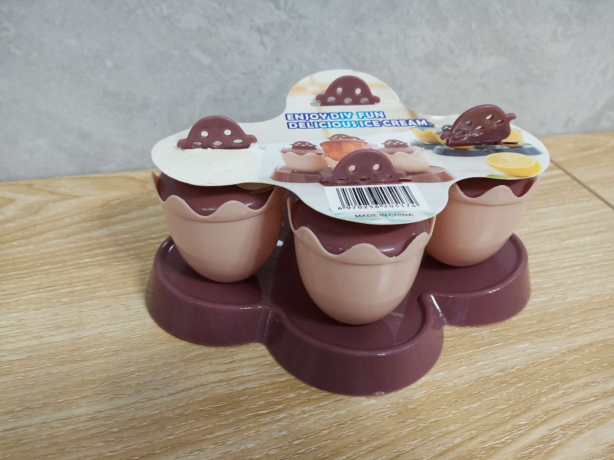 The store manager recommends Yiwu good goods Popsicle mold cold drink plastic products plastic mold 4 sets full figure