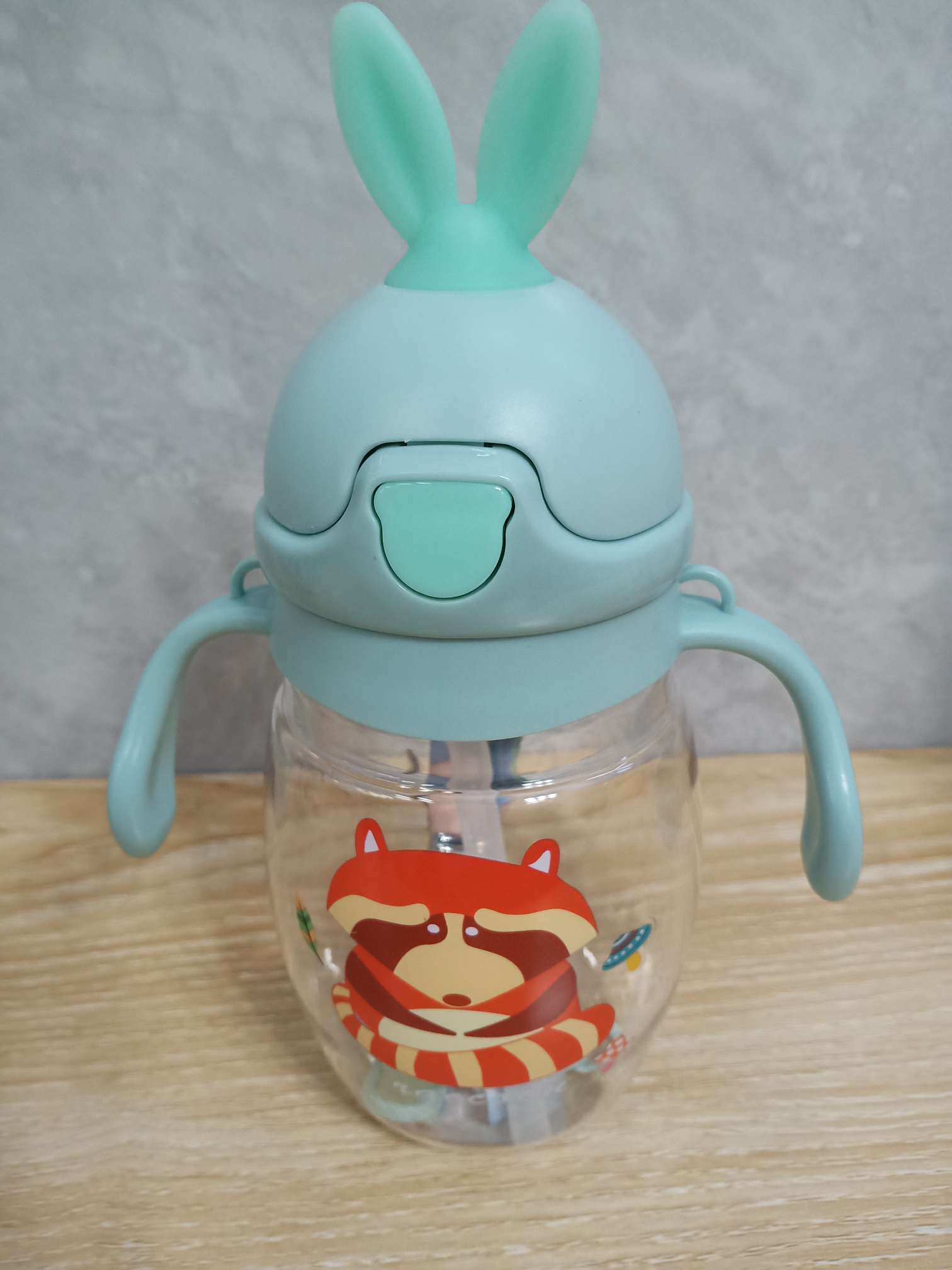 Children's cartoon shape environmentally friendly plastic water cup rabbit full figure