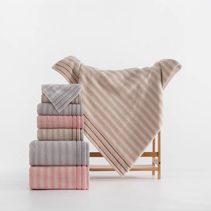 8426 横条高低毛面巾 规格34*72 克重95g/条产品图