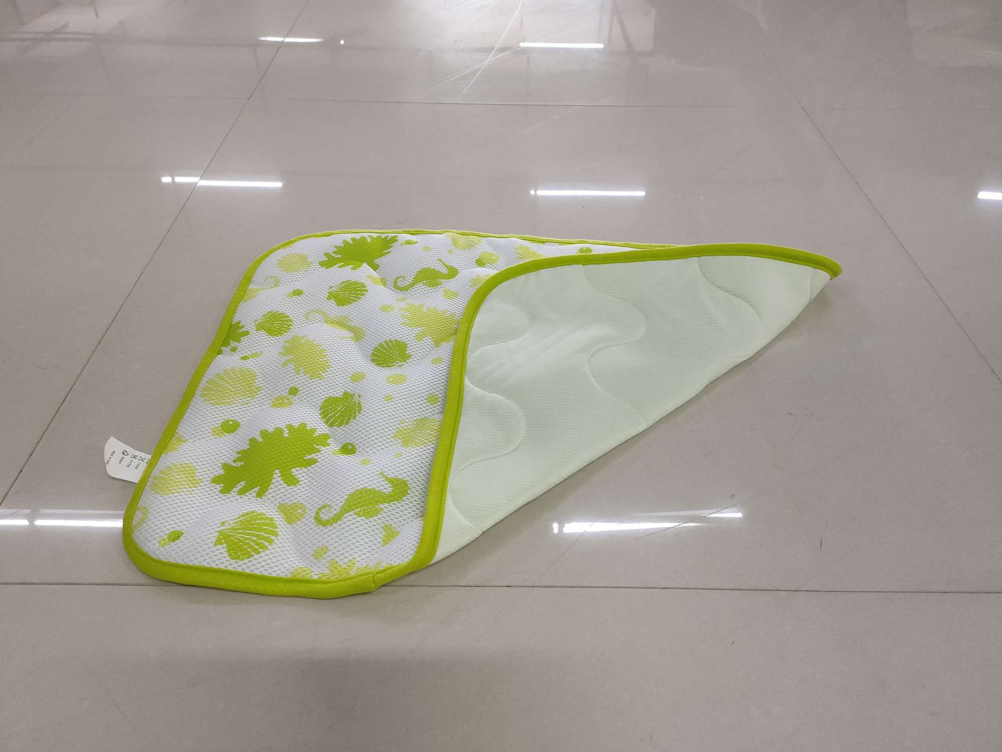 New cool and refreshing ice silk cat products, dog teddy, VIP, Corgi and other small and medium-sized dog and kitten pet blankets, factory direct sales undefined