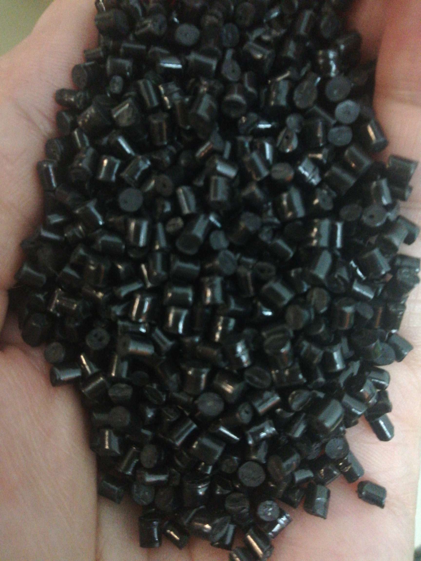 Extra-black and shiny ABS details Picture