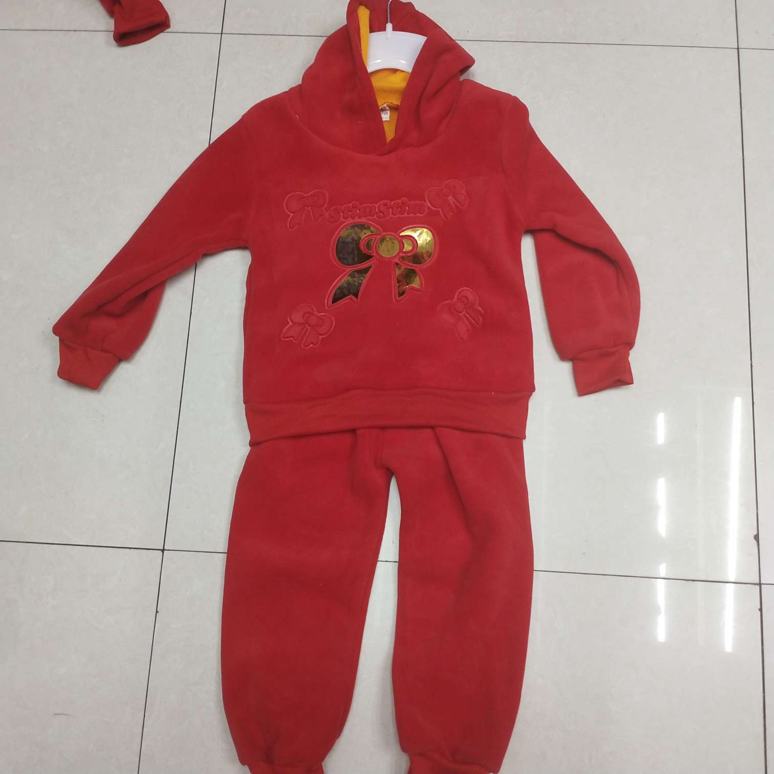 Red leisure suit for foreign trade thumbnail