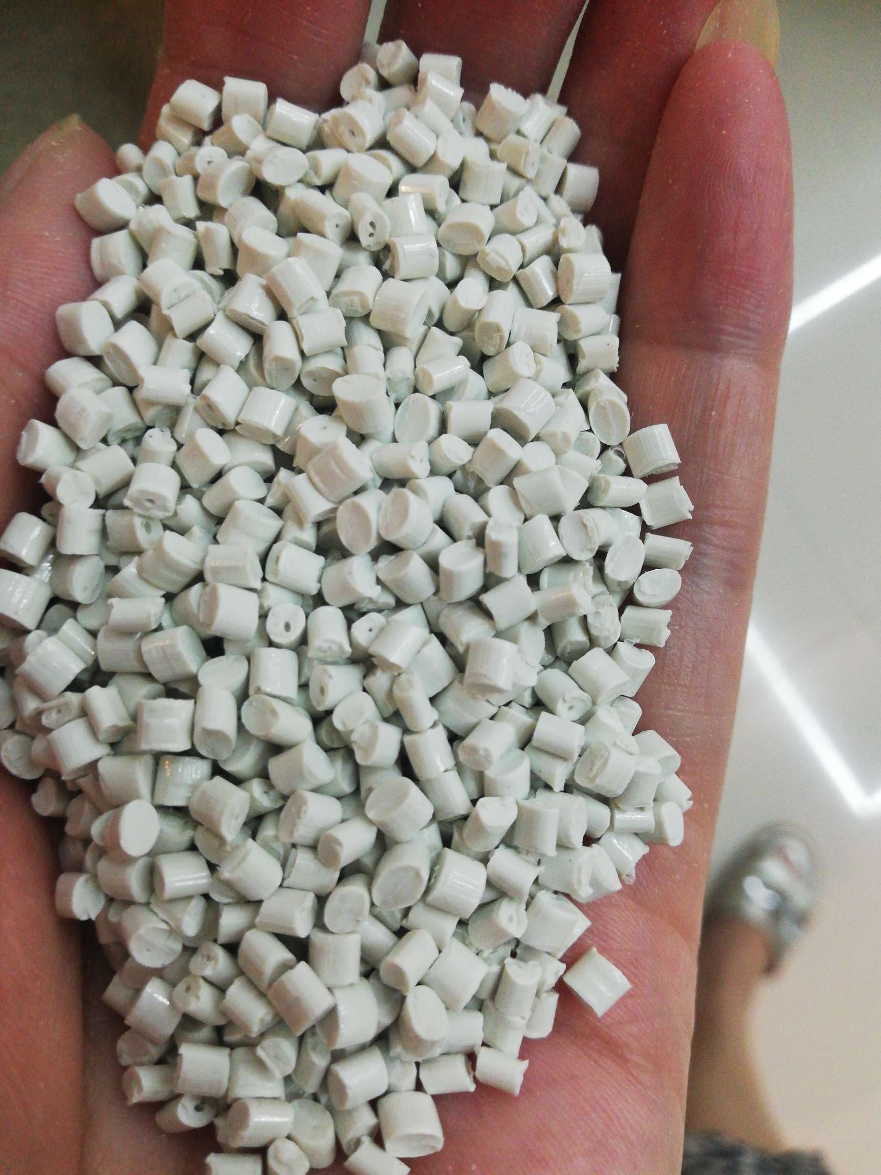 White lime to benzene
