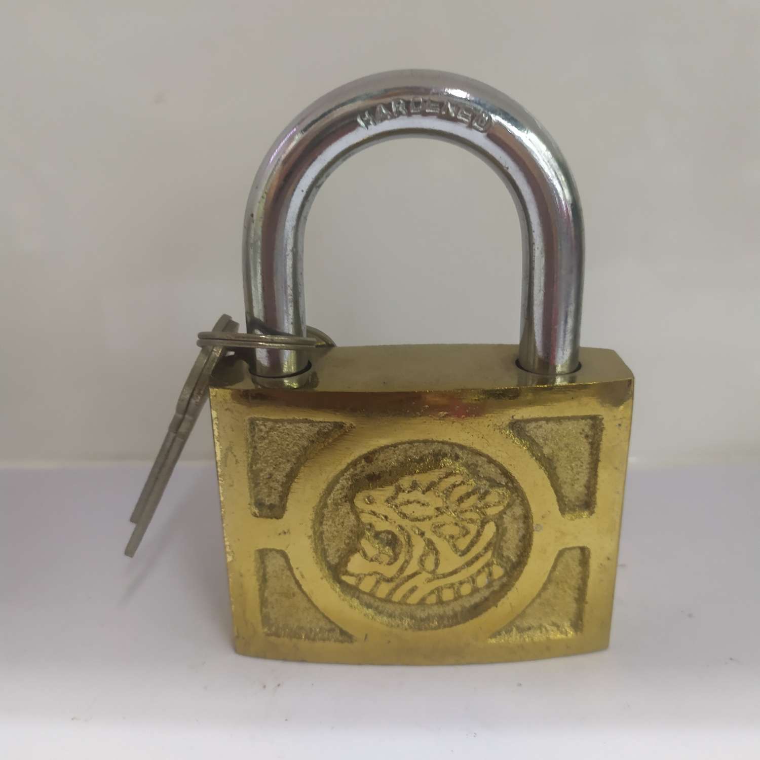 70mm titanium cast iron padlock