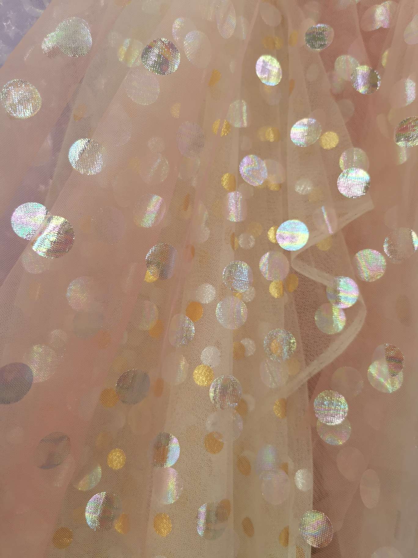 Iridescent large dot Specification image