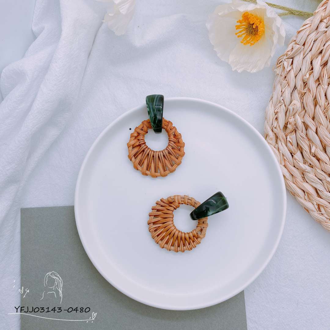 Korean Version Of All Fashion Holiday Woven Bamboo And Rattan New Earrings Specification drawing
