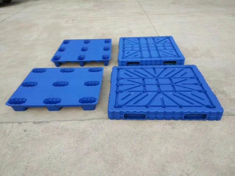 平板九脚吹塑塑料托盘载重2吨120*100白底实物图