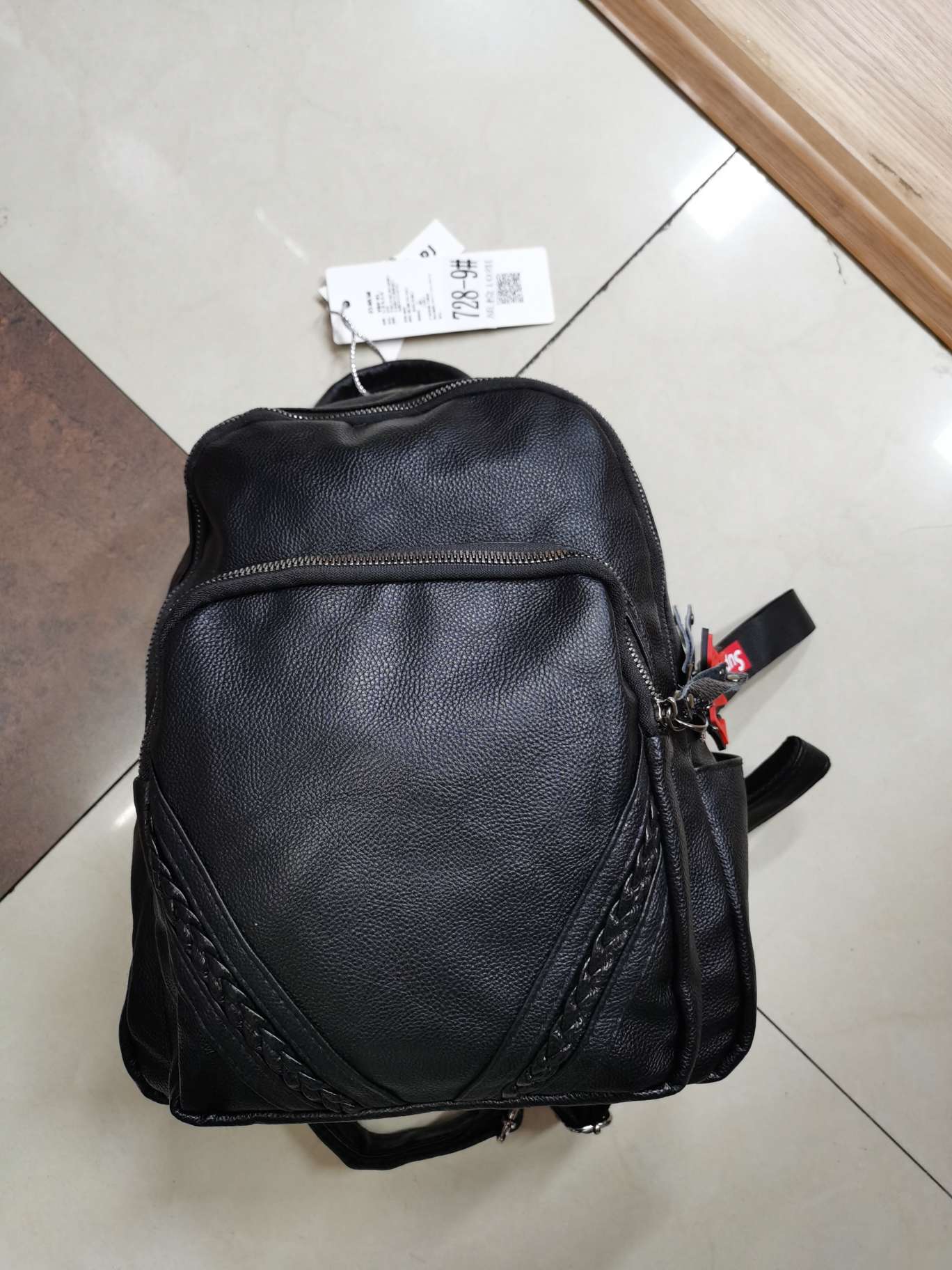 628-9, lady backpack