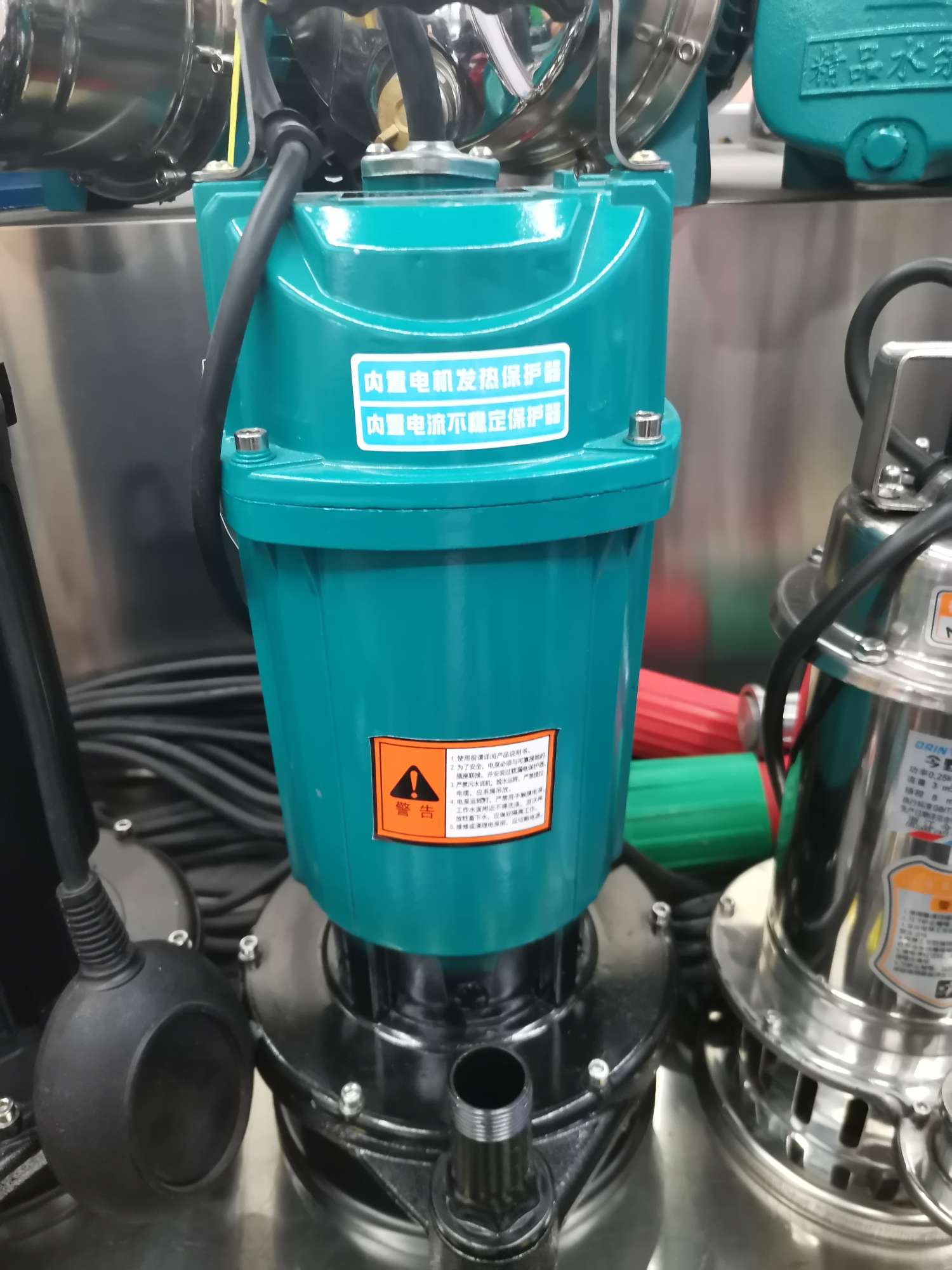 1.1KW one-inch diameter 220V submersible pump