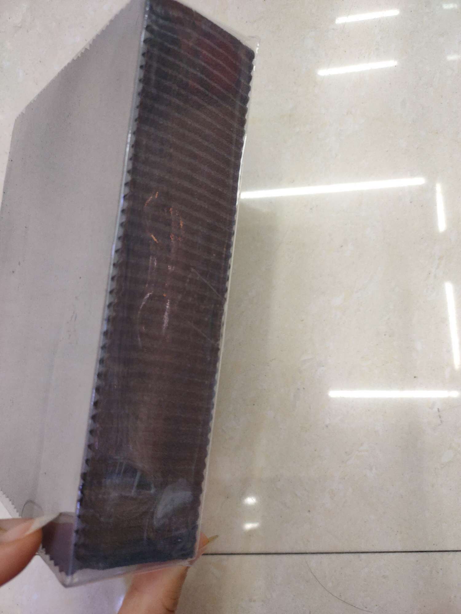 Monochrome mirror cloth details Picture