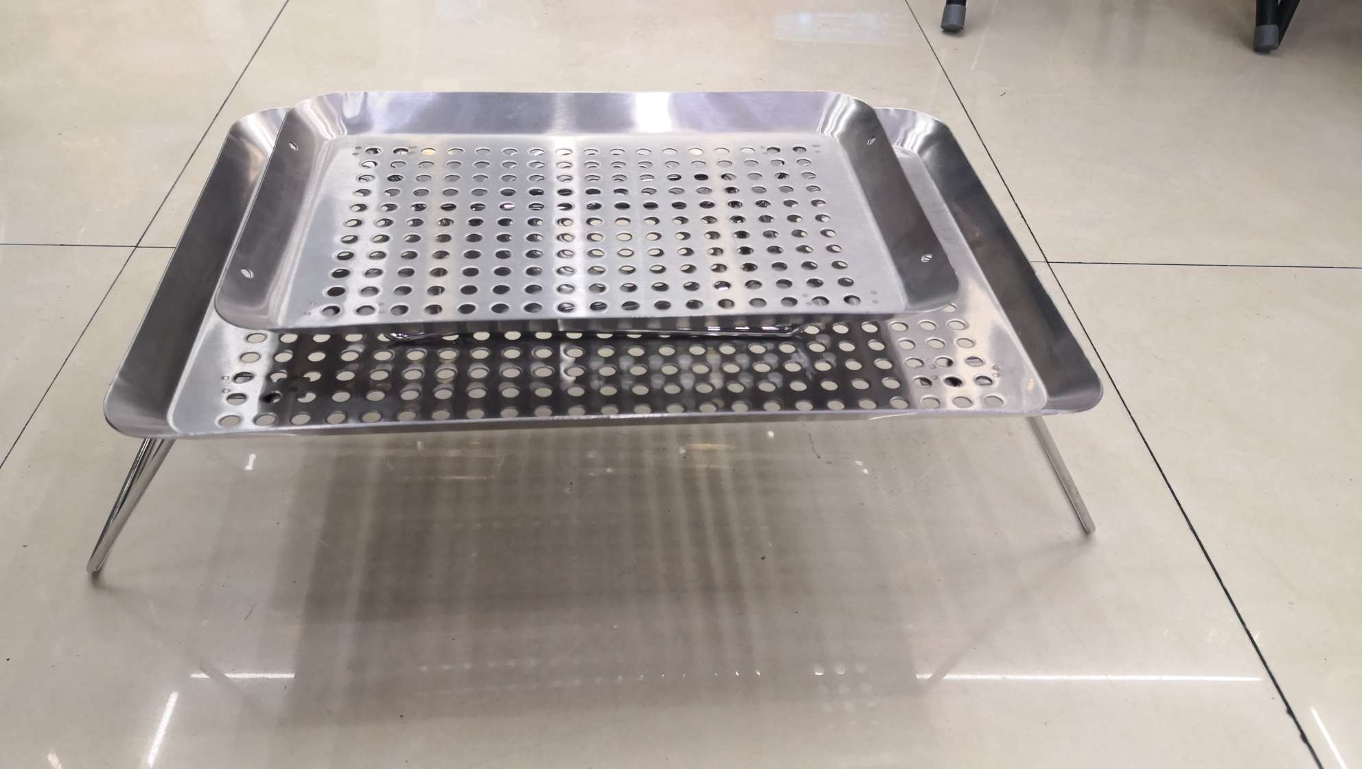 中东户外不锈钢折叠冲孔烧烤盘不粘锅卡磁炉户外烧烤架麻辣烫盘子必备产品图