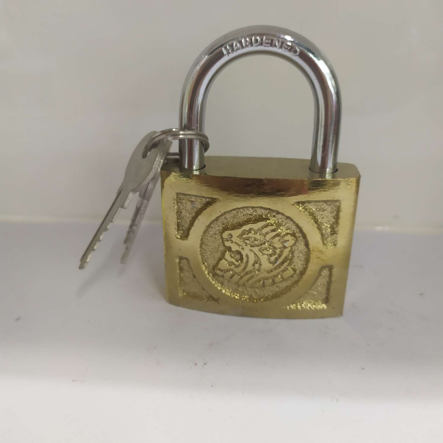 60 mm cast iron padlock titanium gold lock