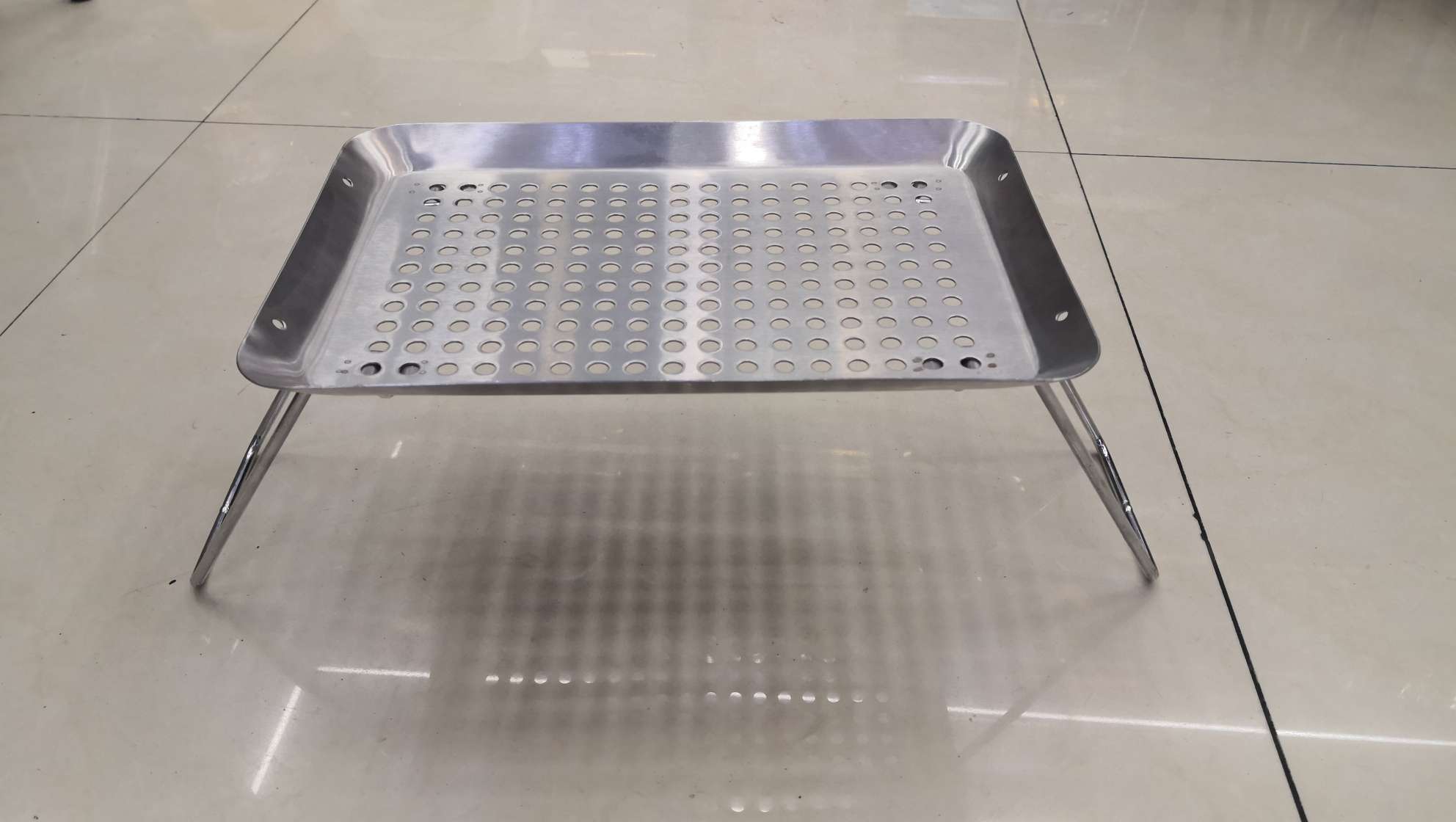 中东户外不锈钢折叠冲孔烧烤盘不粘锅卡磁炉户外烧烤架麻辣烫盘子必备