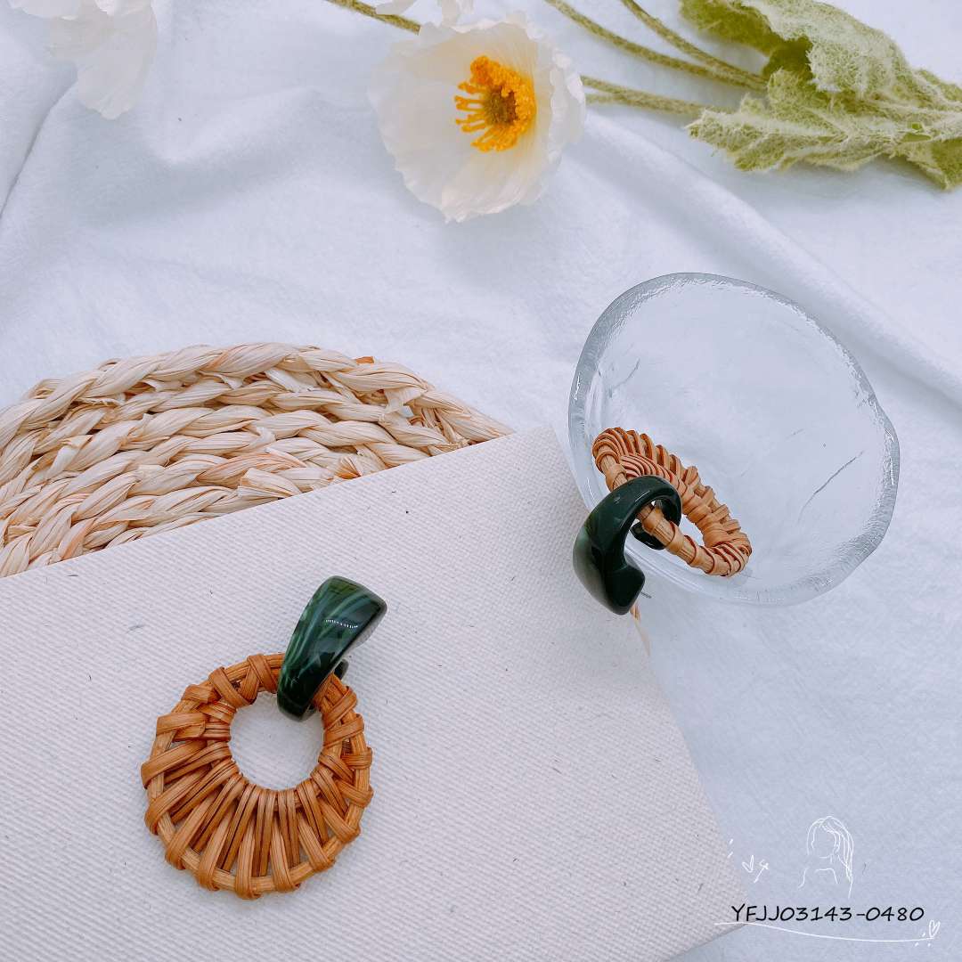 Korean Version Of All Fashion Holiday Woven Bamboo And Rattan New Earrings details Picture