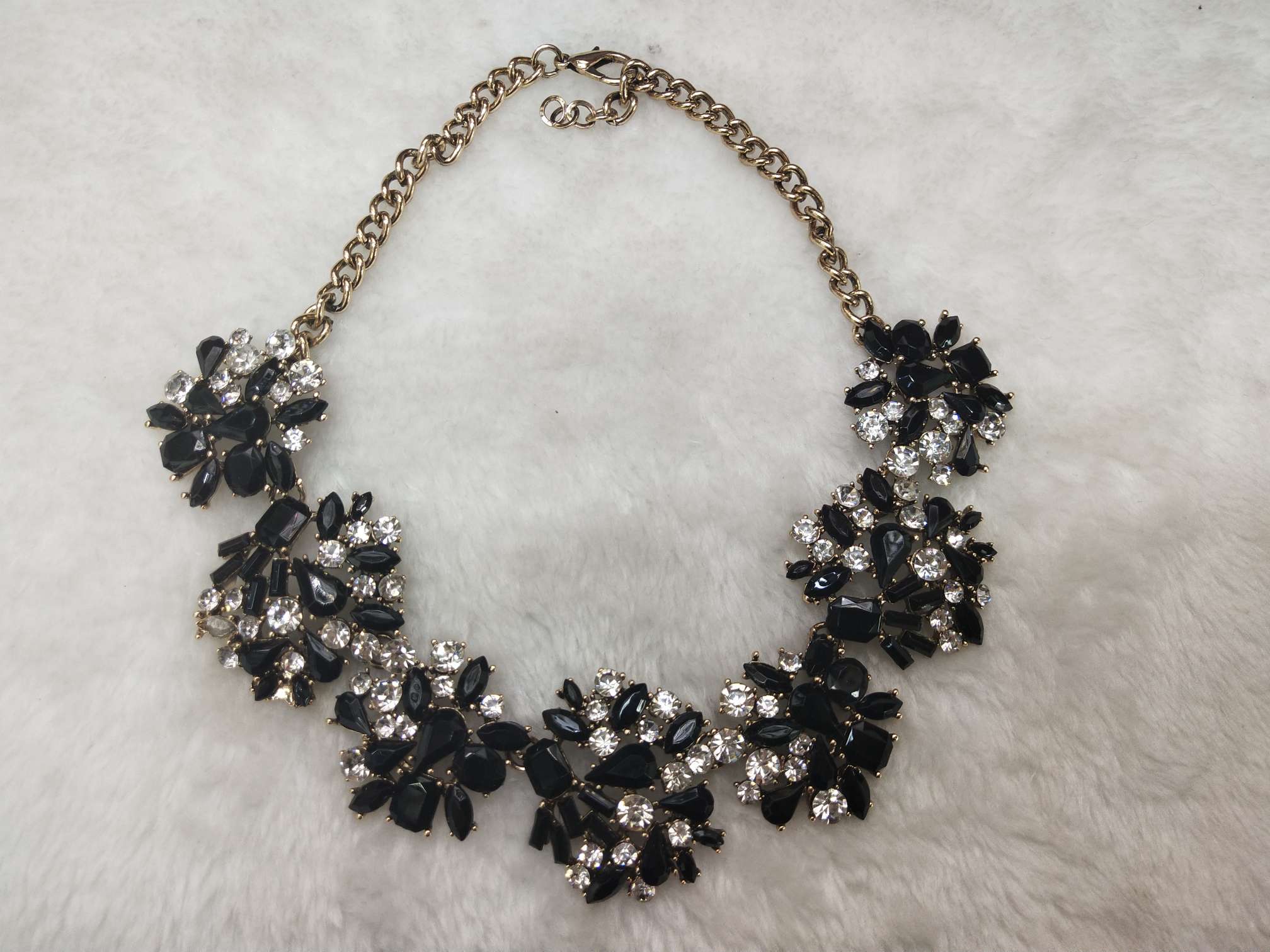 Aliexpress sells the European and American big brand jewelry alloy point diamond small accessories snowflake pendant fashion atmosphere necklace thumbnail