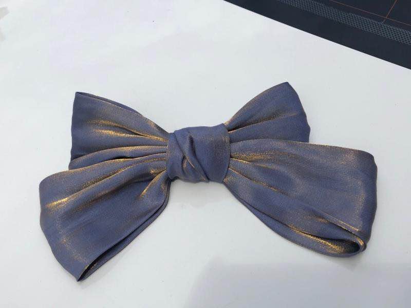 渐变蝴蝶结细节图