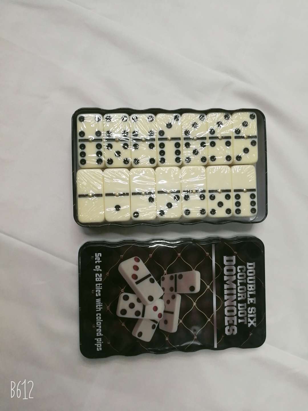 Curve box packing dominoes
