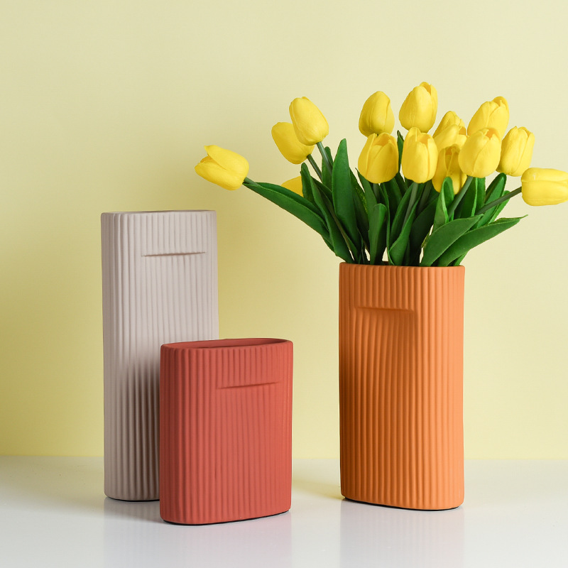 Morandi color vase thumbnail