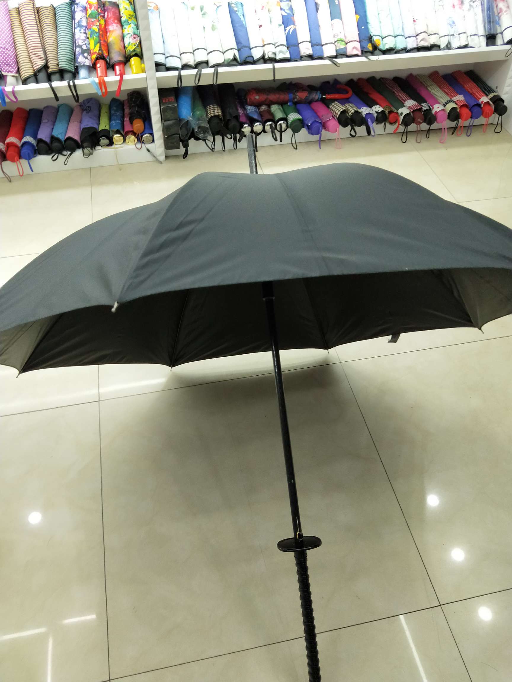 60 cm fiber 8K black rubber black umbrella knife handle Application Scenario