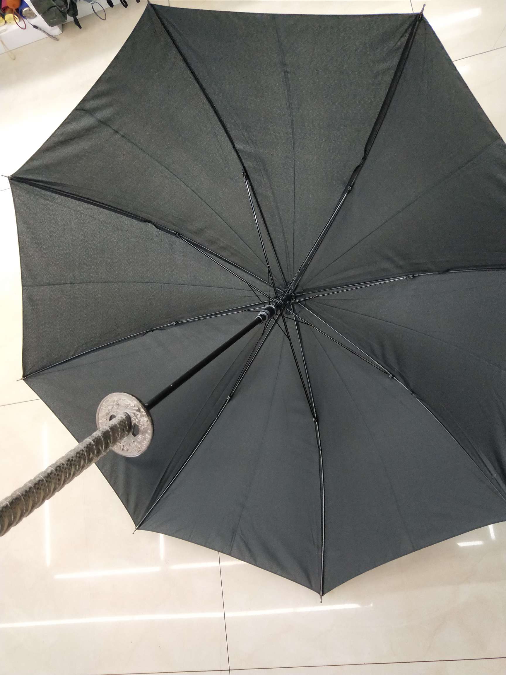 60 cm fiber 8K spray-painted black umbrella knife handle details Picture