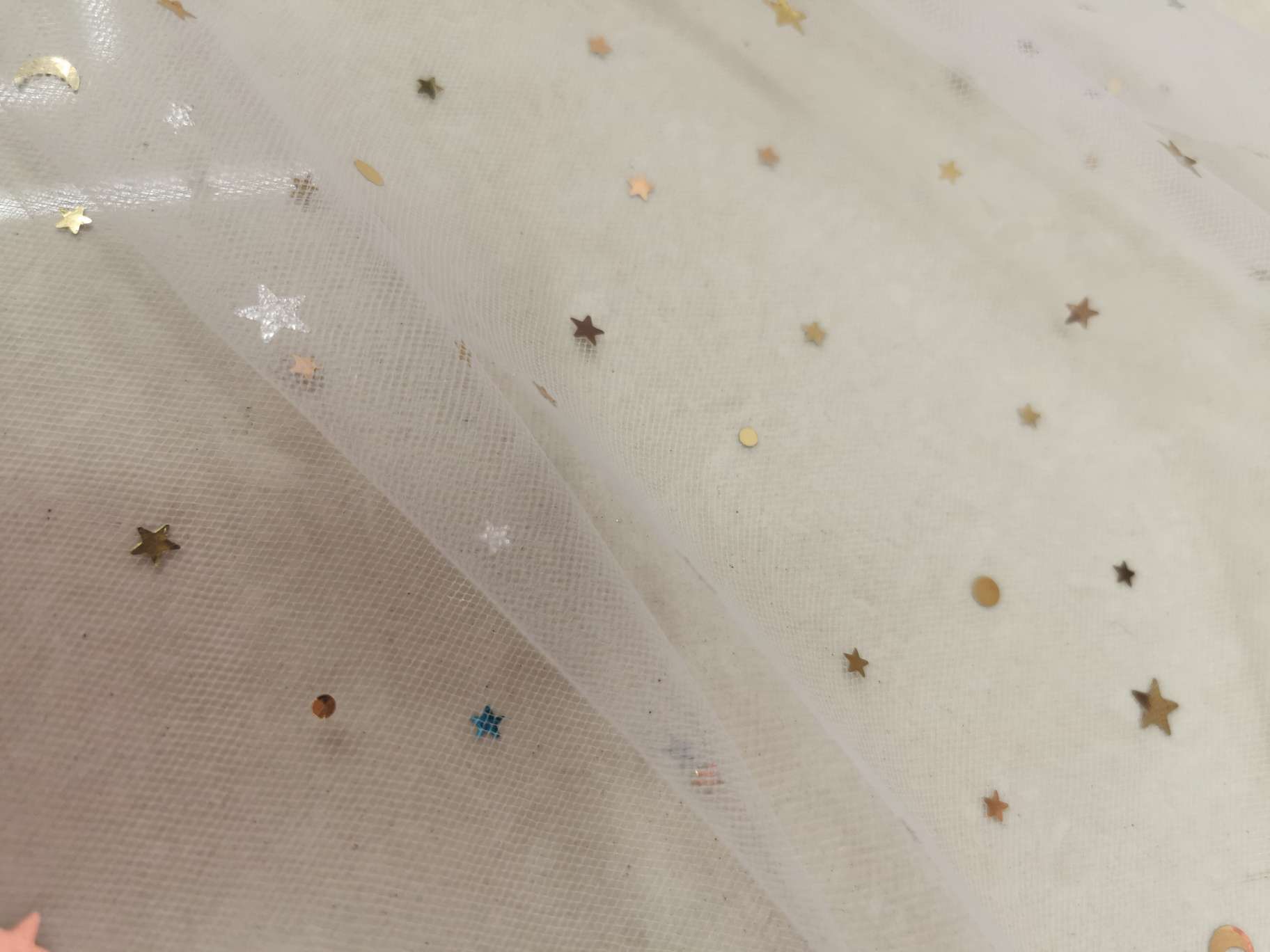 星星月亮太阳网纱公主裙头饰服装背景图片白色