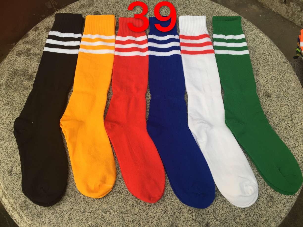 三杠足球袜细节图