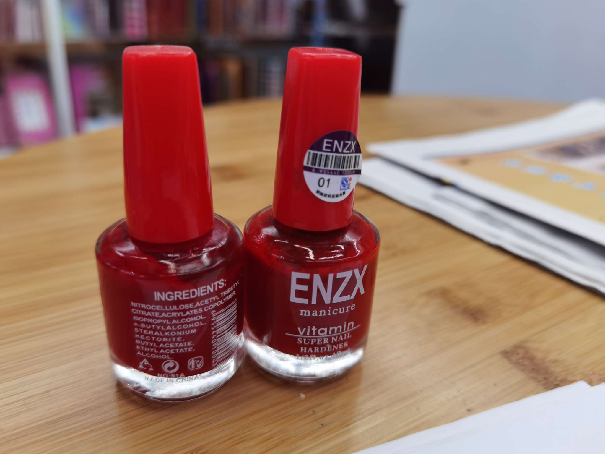enzx红色指甲油细节图