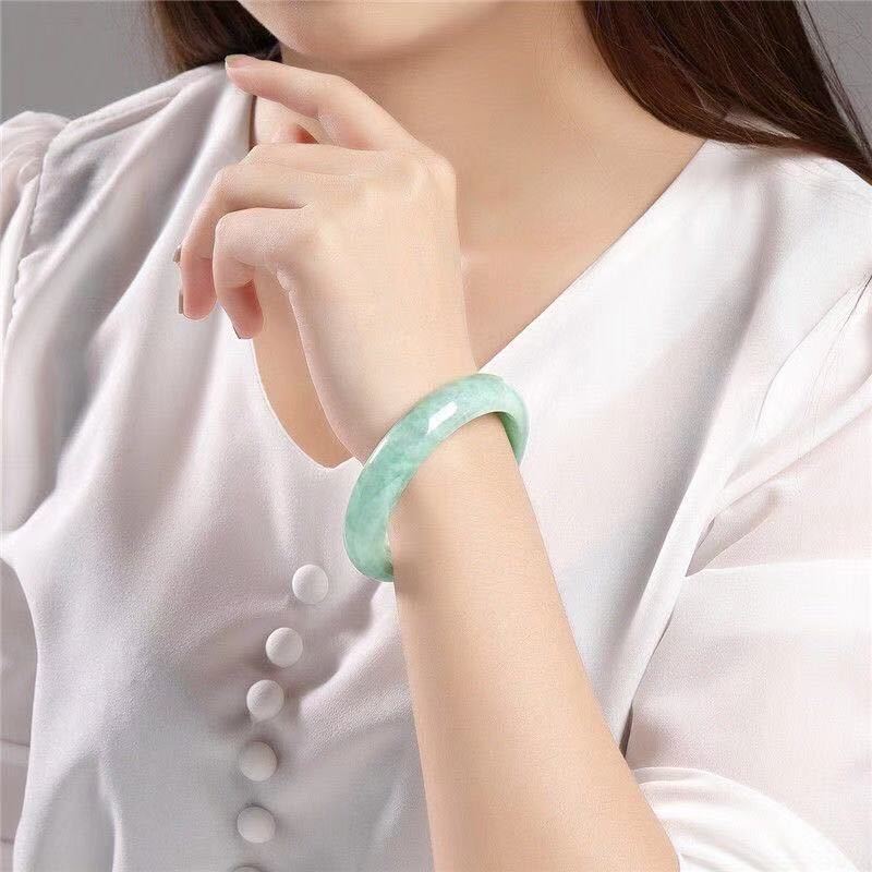 翡翠玉手镯冰糯种缅甸玉翠色特价女款镯子送妈妈带证书详情图7