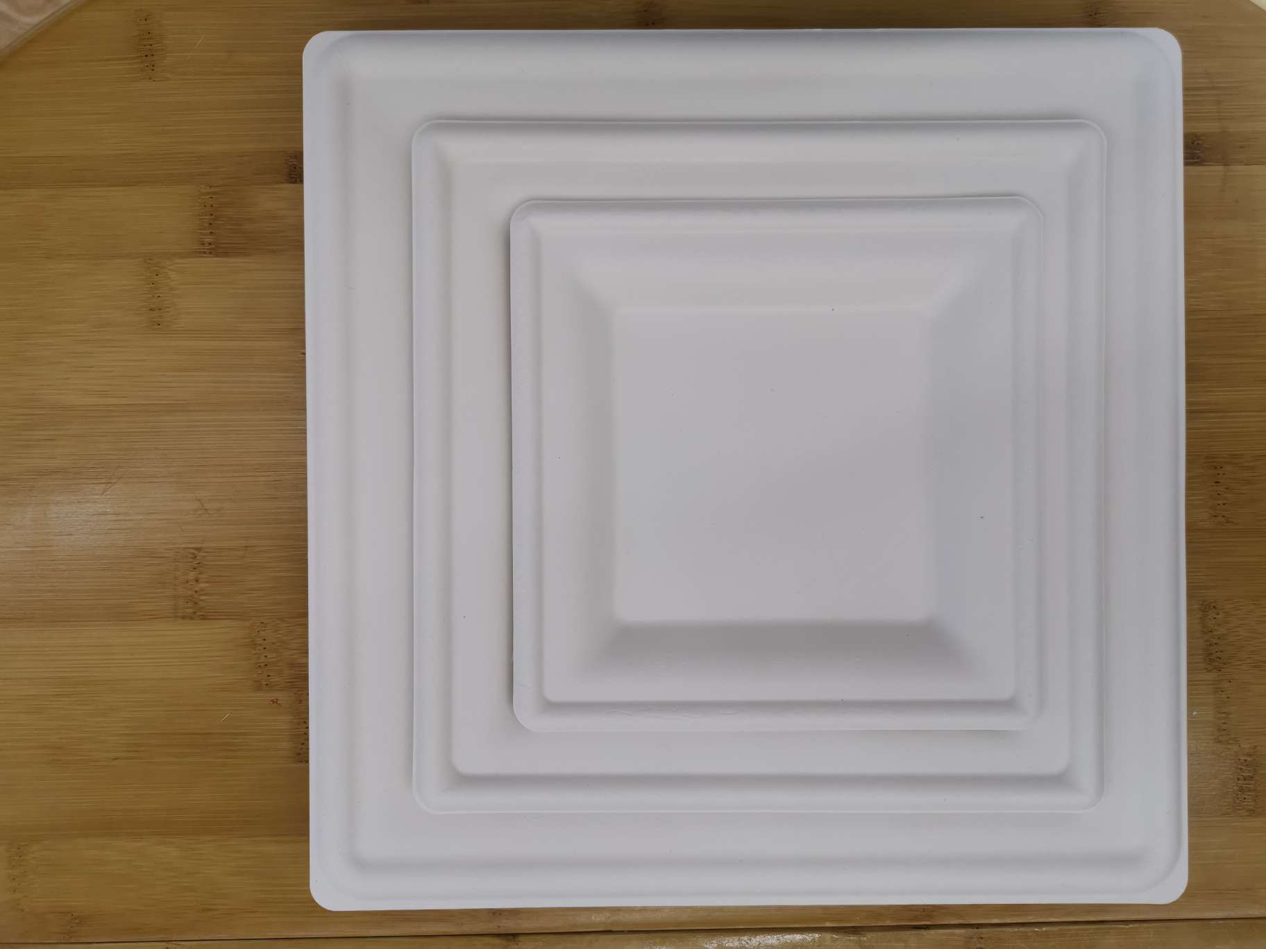 一次性方形甘蔗纸浆餐盘图