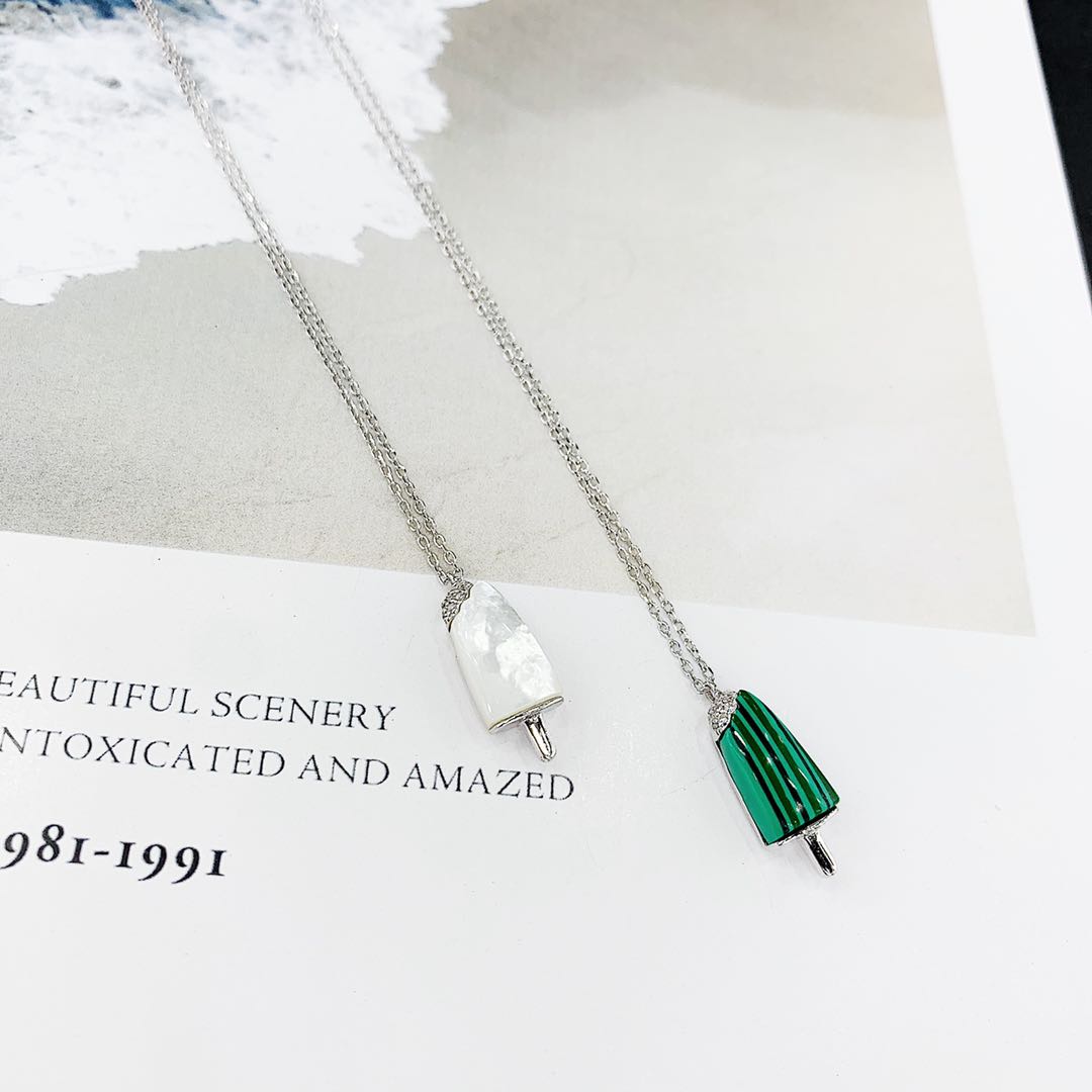 The s925 silver ice cream pendant necklace is made of white mother-of-pearl and malachite, which does not fade or cause allergies