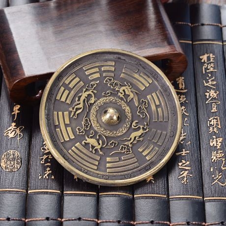 Manufacturers spot wholesale four God huaijing copper bagua mirror antique collection souvenir decoration crafts thumbnail