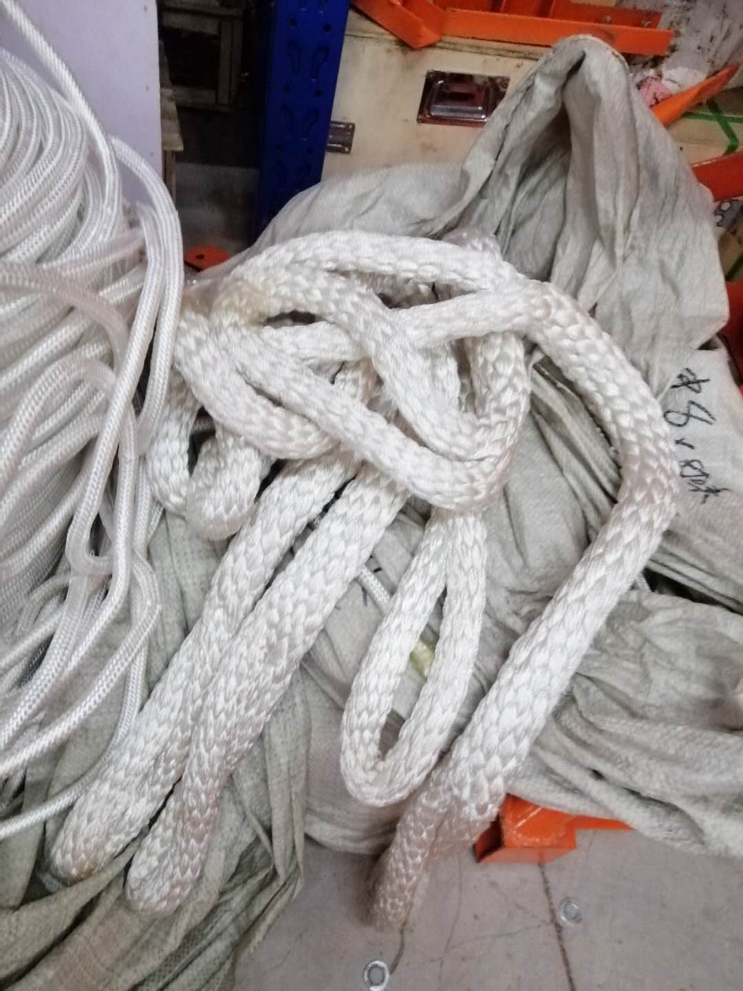 The hoisting rope manufacturer sells directly at a low profit margin but in large quantities. The price is fair and the customer feedback is high. The quality is reliable Specification image