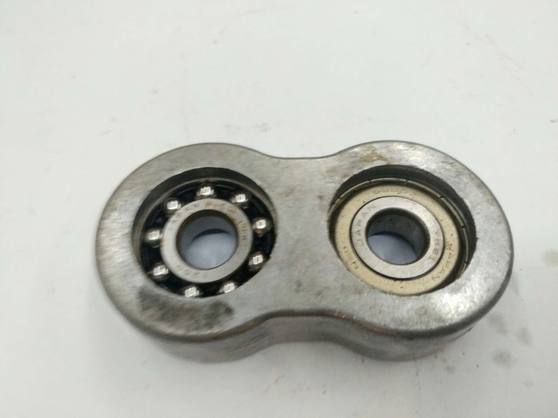 Sand-left and right bearing bushing thumbnail