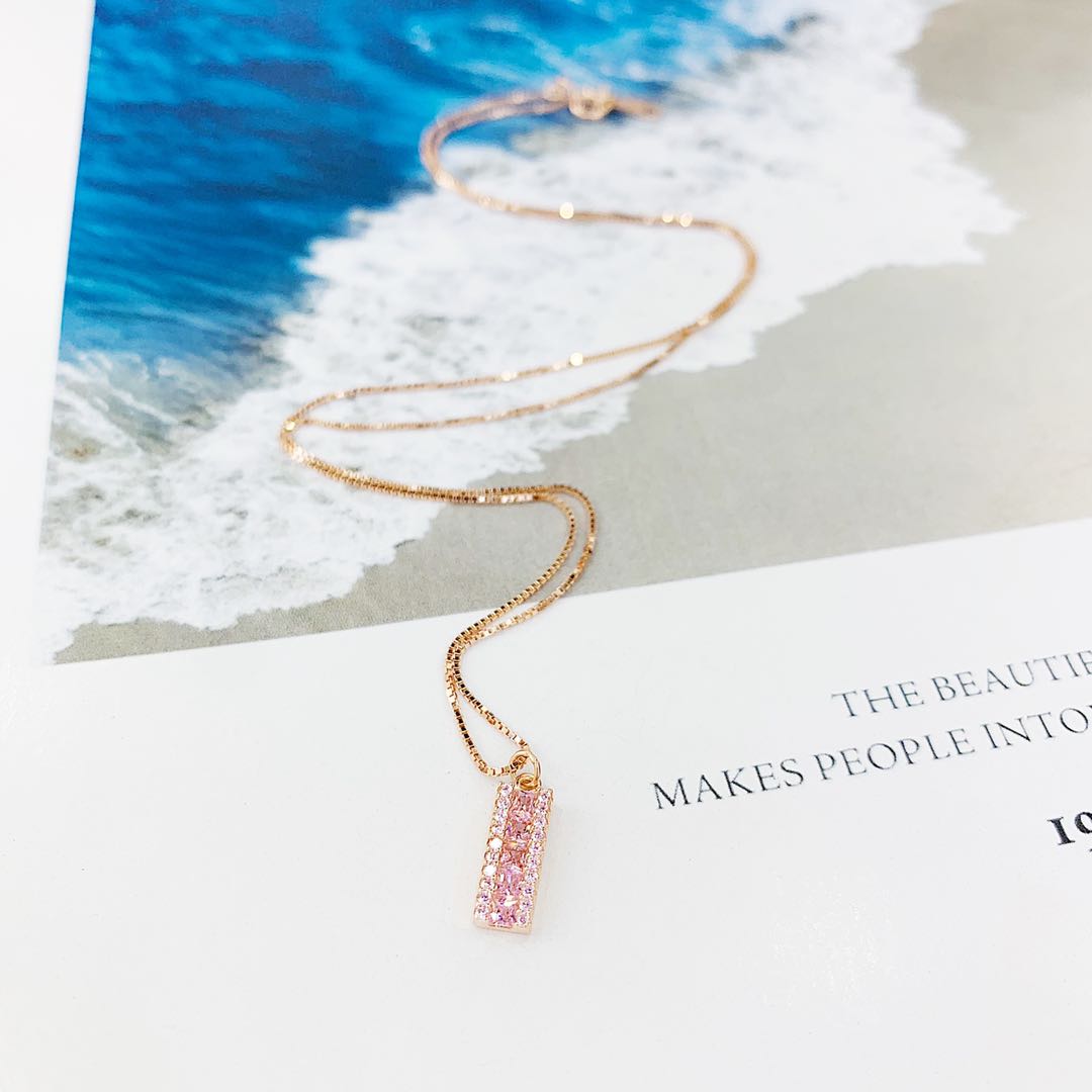 The s925 silver micro-inlaid diamond pink large zircon rectangular necklace is not allergenic details Picture