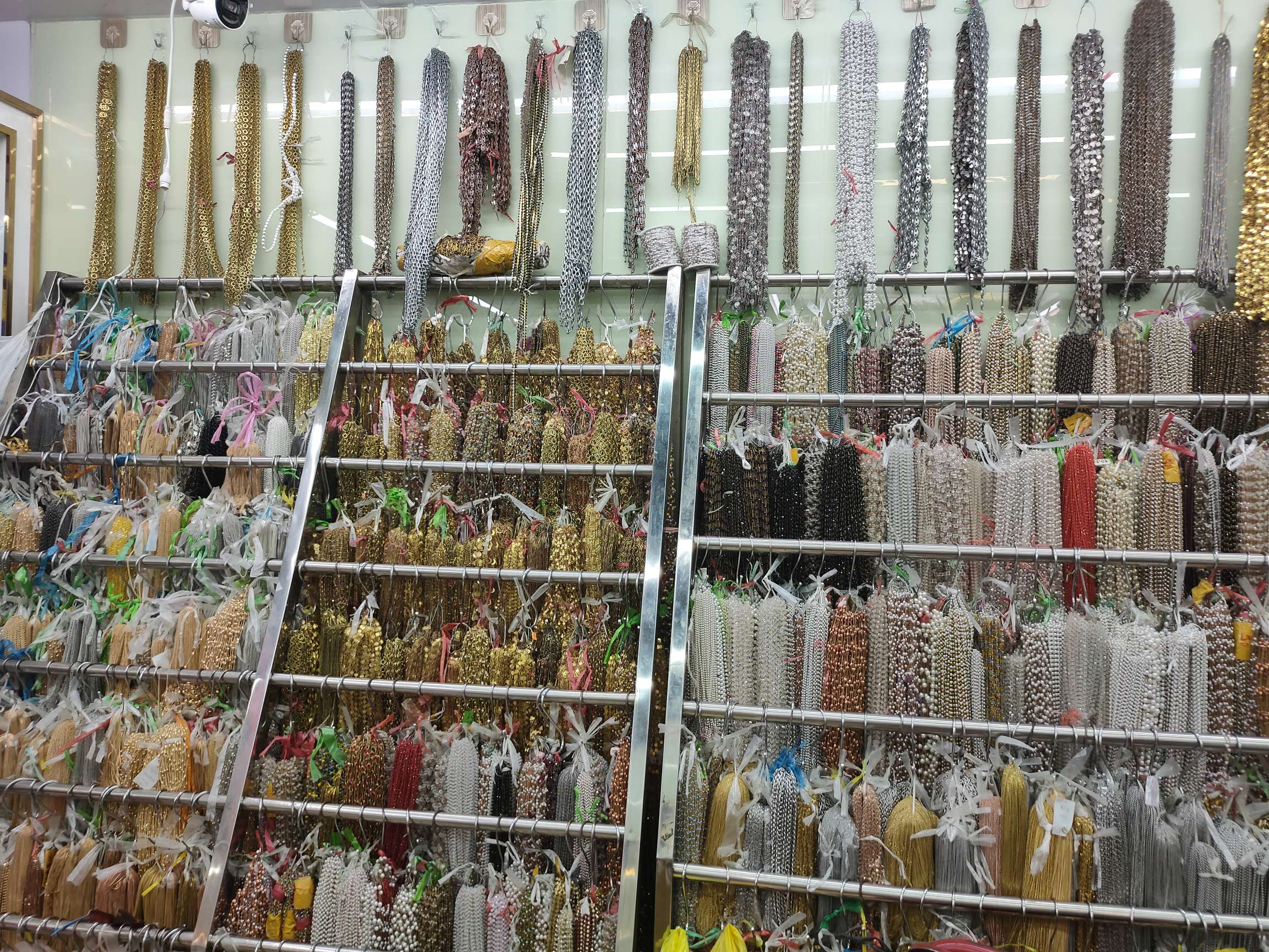 A comprehensive collection of Hante jewelry chains describe pic - 1