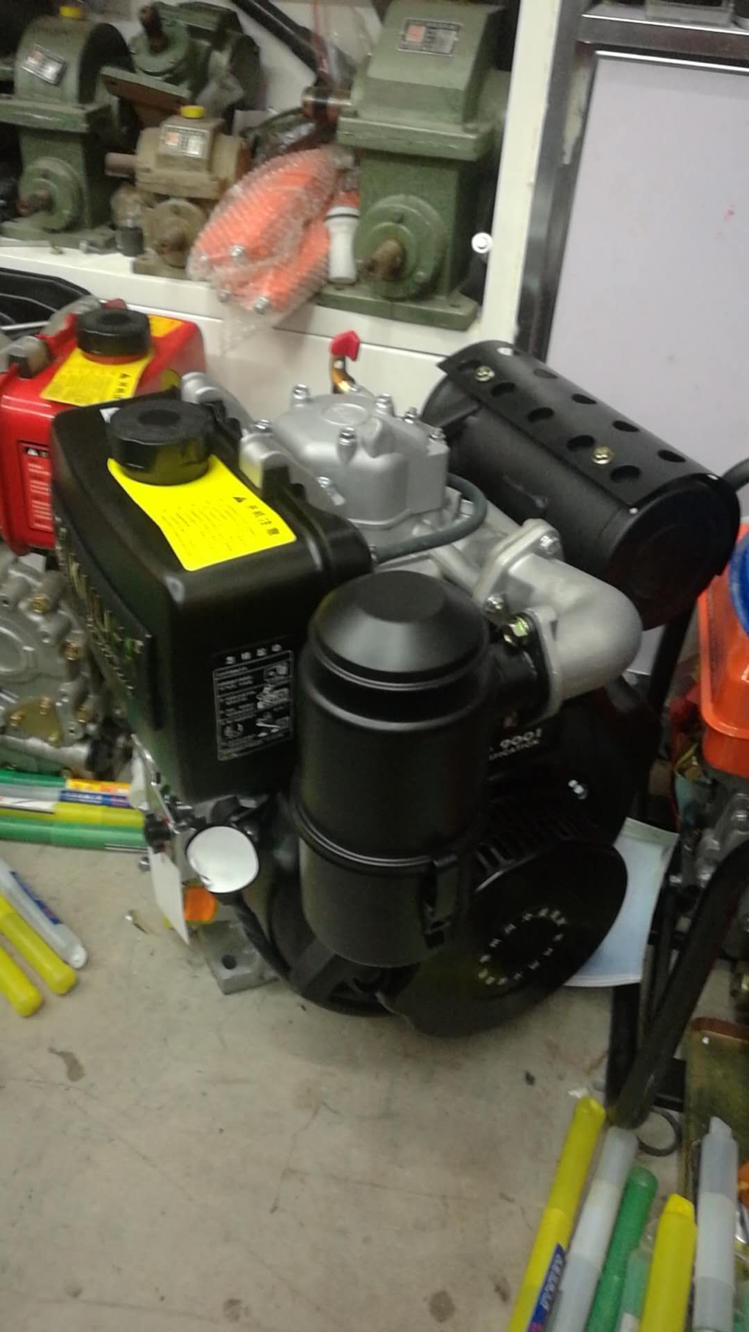 Air-cooled diesel engine details Picture