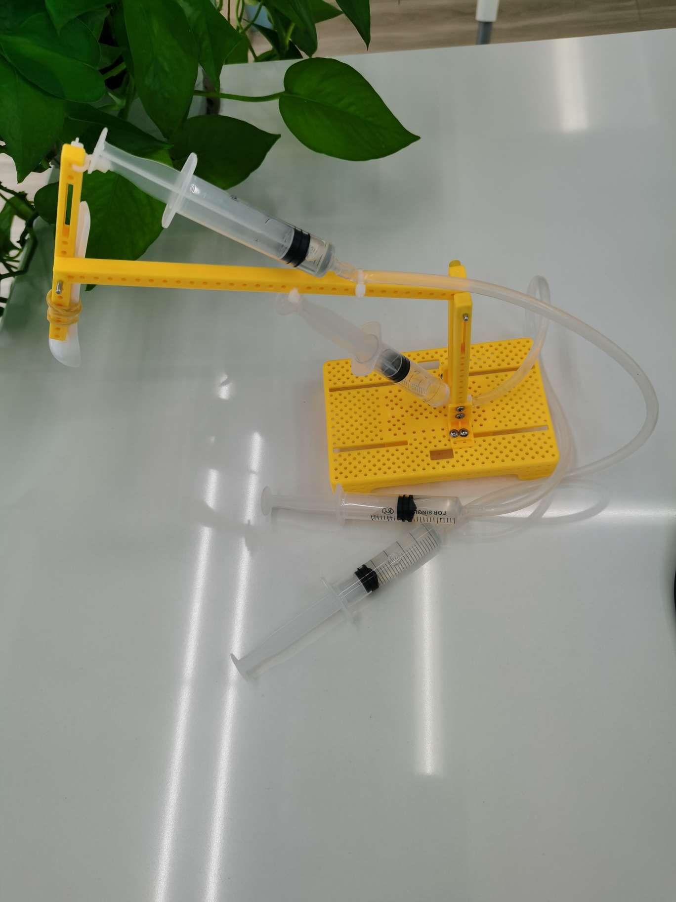 Scientific experimental model hydraulic excavator thumbnail