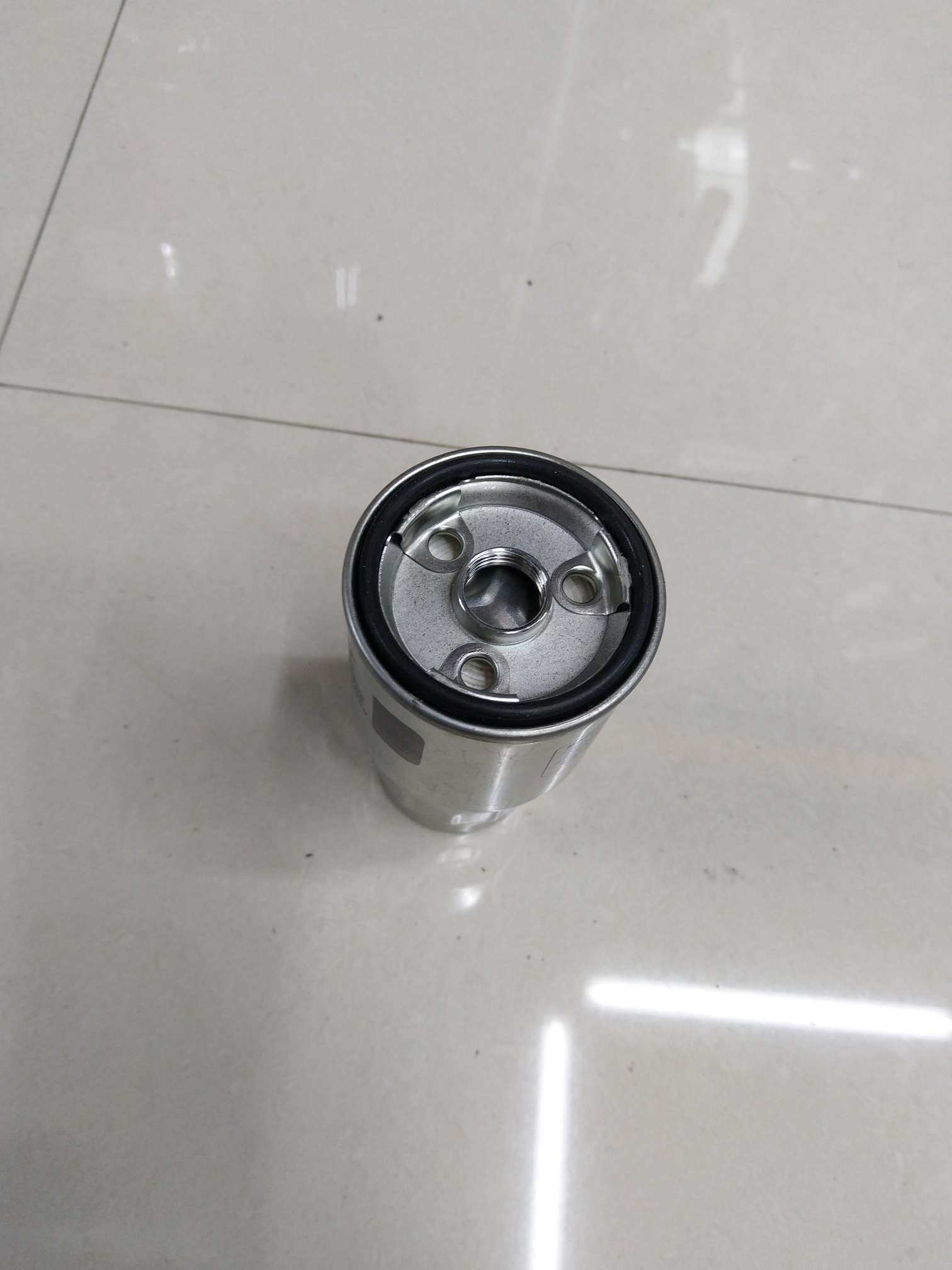 Automobile Oil Filter 23390-64450 Application Scenario