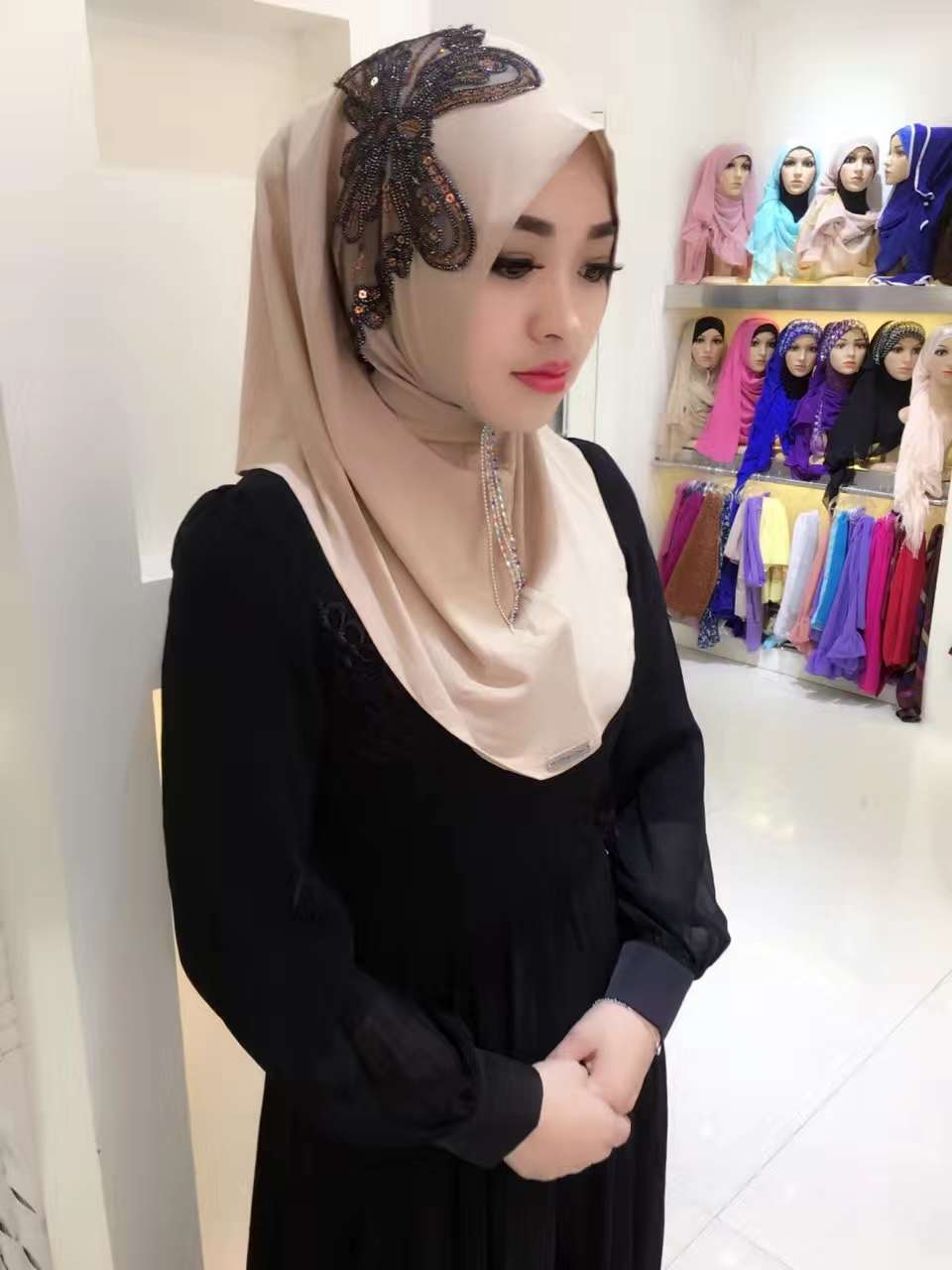Manufacturer direct Muslim headscarf crystal hemp thin face cover sewn large butterfly head cover customized undefined