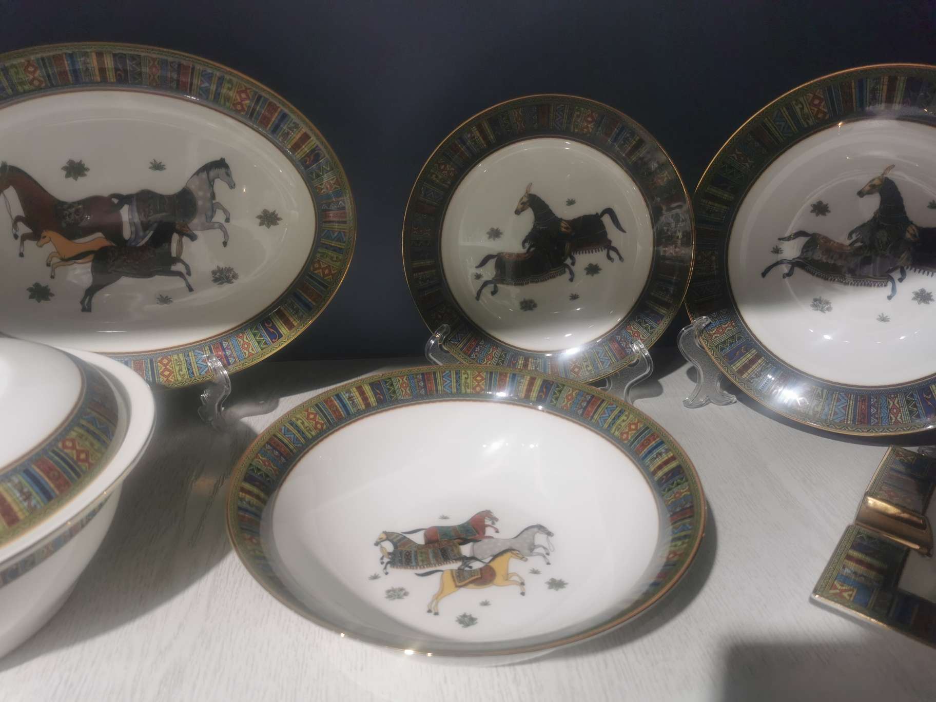 58 Skull Porcelain Tableware Set Application Scenario