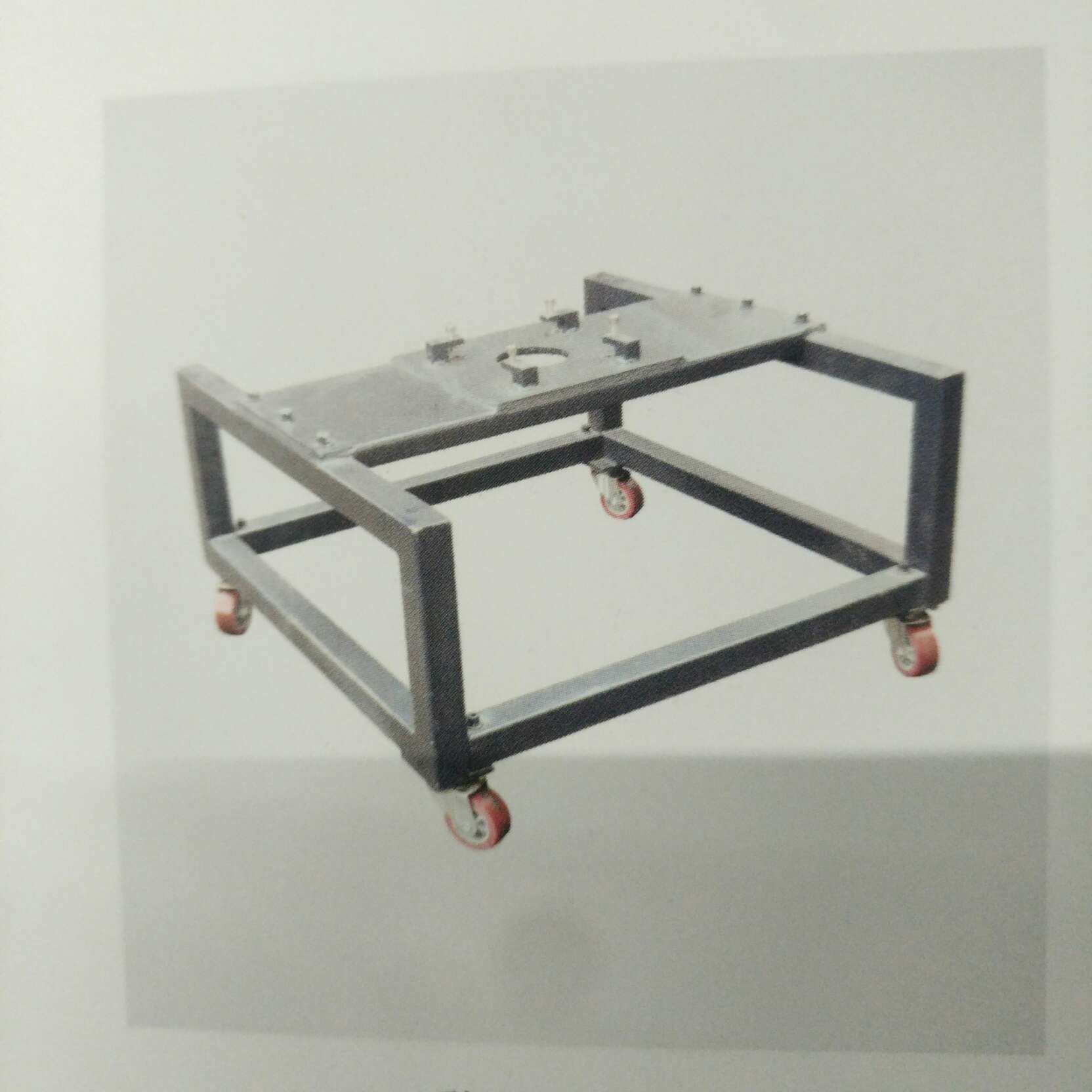 移动安装架产品图