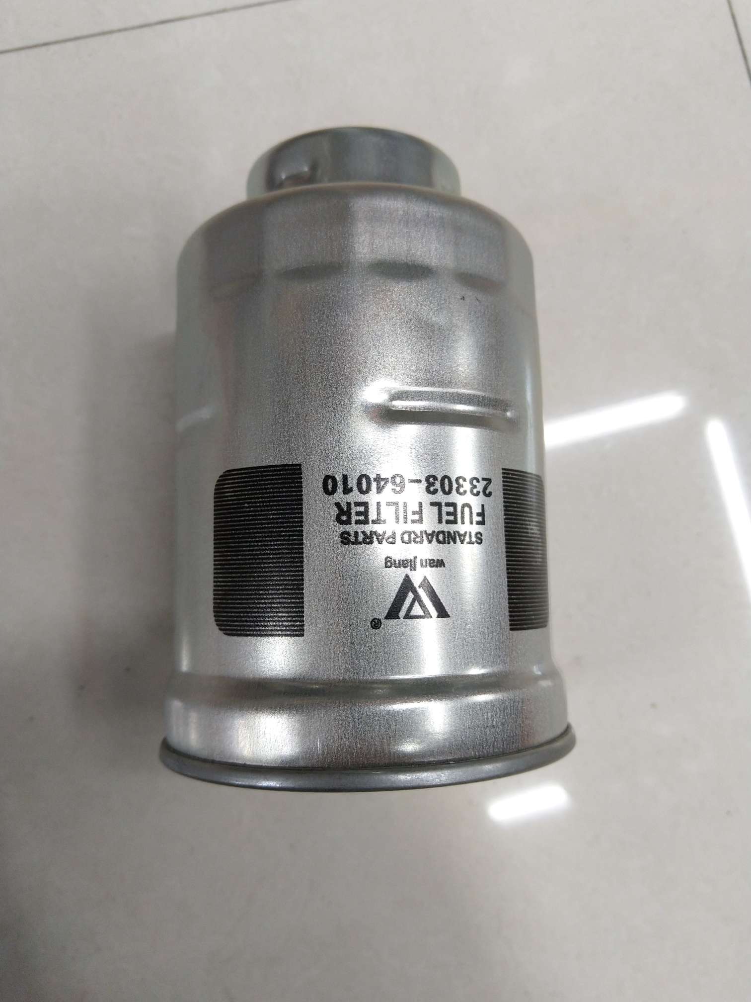 Automotive Oil Filter 23304-64010 Item Picture