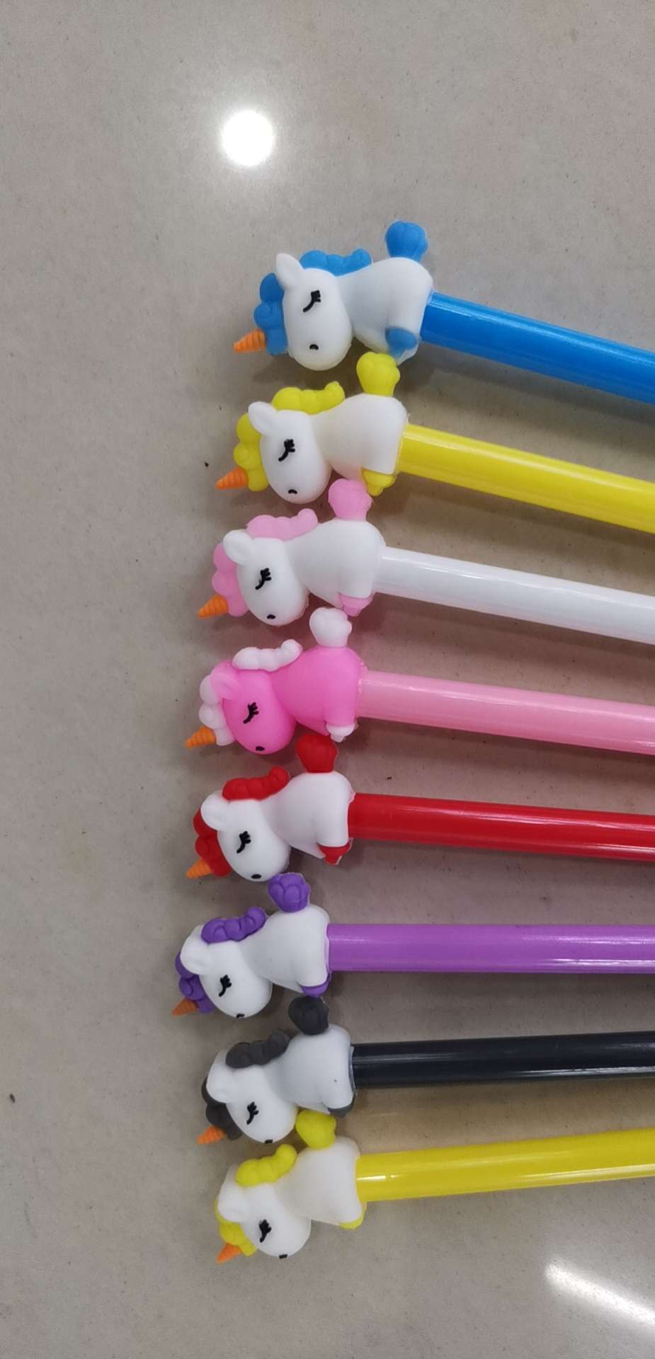 All kinds of shaped gel pens, cartoon-shaped ballpoint pens and ballpoint pens. undefined