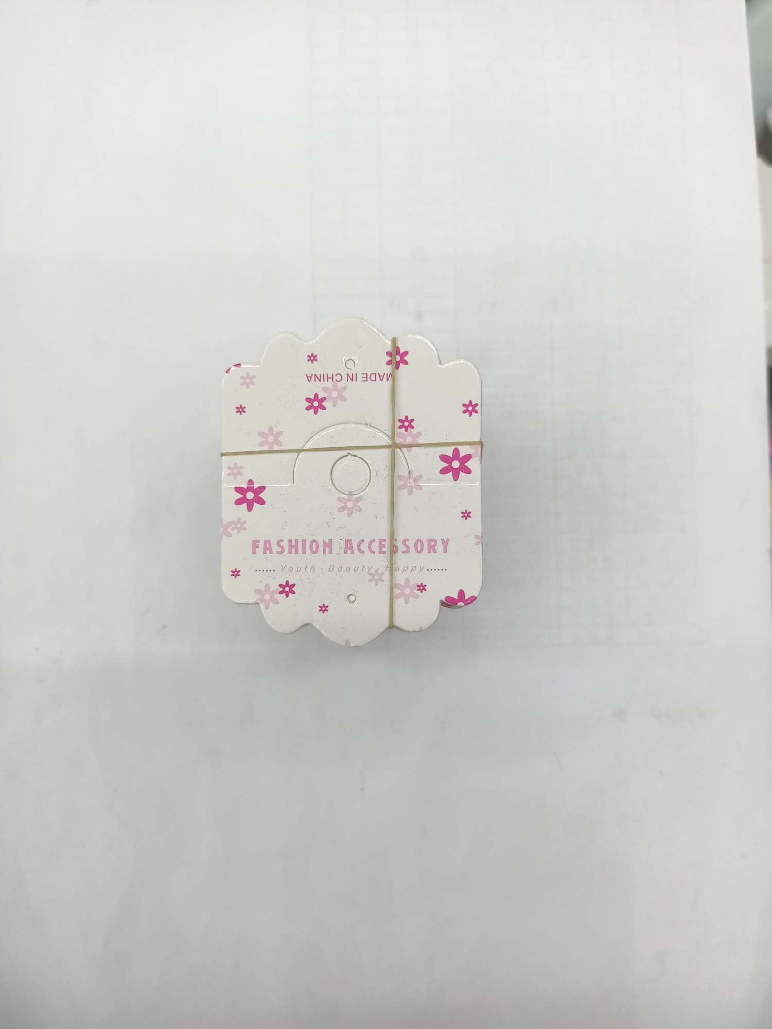 Small wavy edge folded card