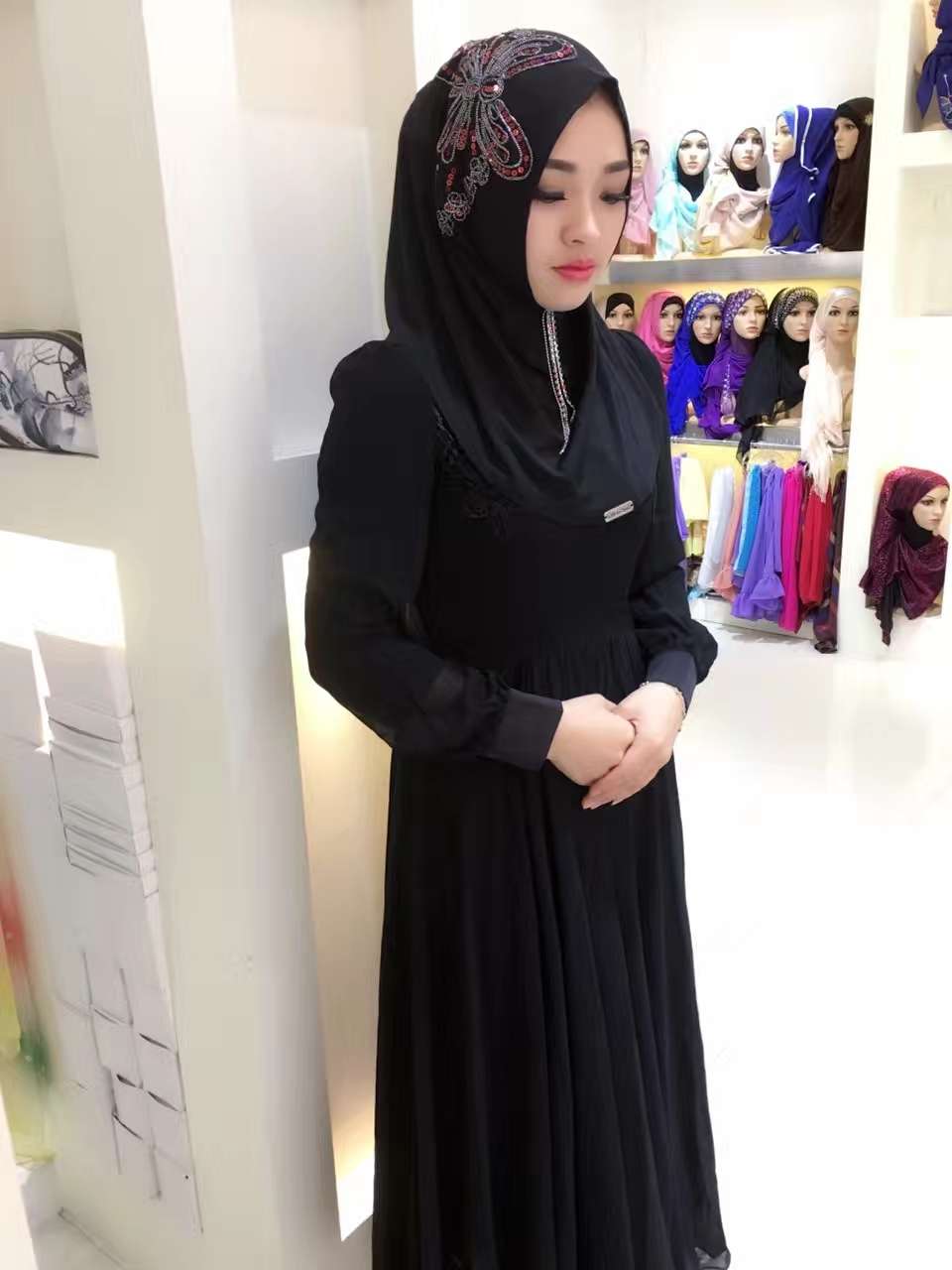 Manufacturer direct Muslim headscarf crystal hemp thin face cover sewn large butterfly head cover customized Application Scenario