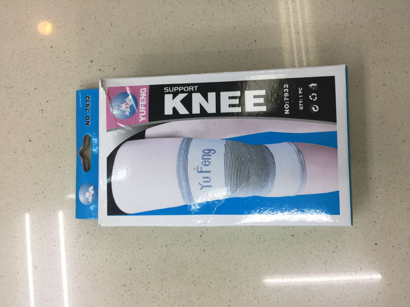 批发电脑提花护膝，在运动中能起到保护扭伤的作用，冬天可以起到保暖的作用，不含运费。