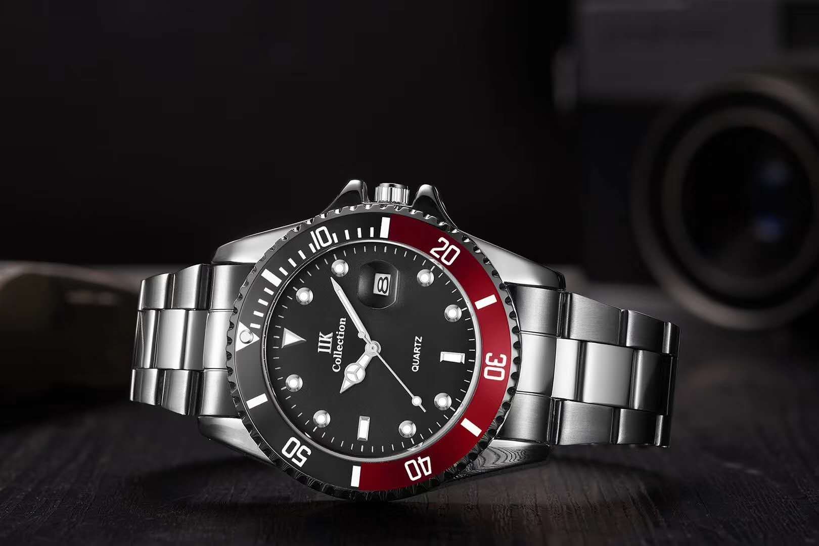 The latest fashion trend of 2020, the same style as the Internet celebrity Swiss top ten famous watches, the genuine brand Green Water Ghost watch, men's trendy steel band luminous waterproof, student sports black water monster details Picture